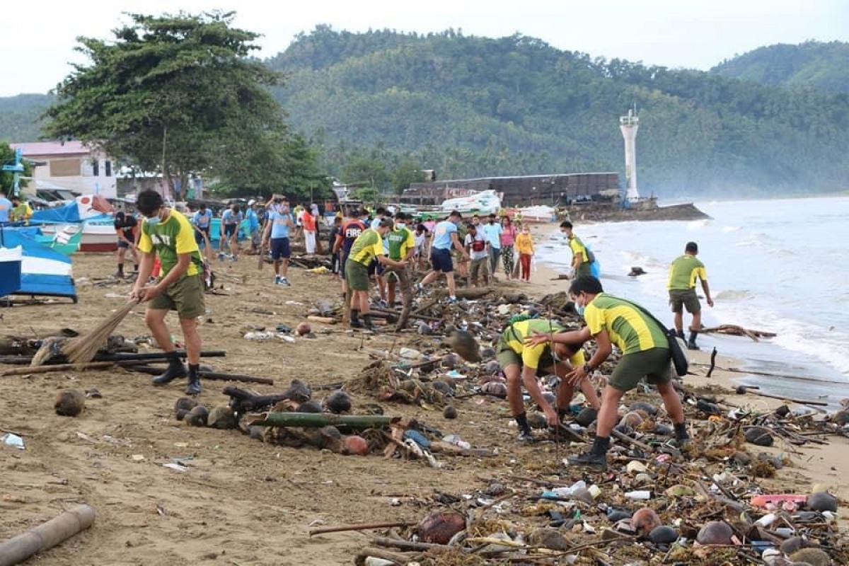 PIA - Army spearheads 'Bugwakan' clean-up drive in Sirawai town