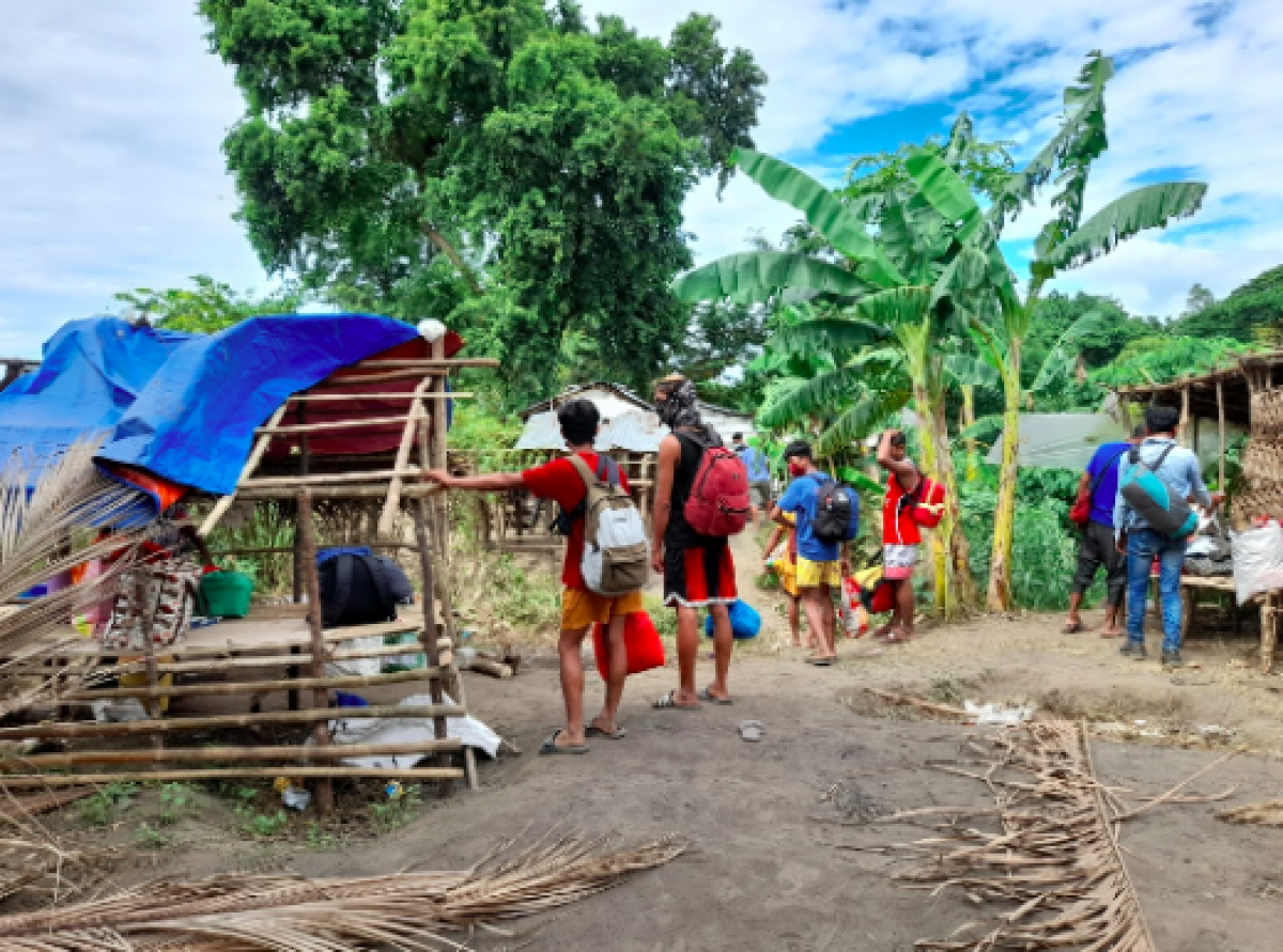 PIA - DOLE Calabarzon rescues sacadas in Balayan