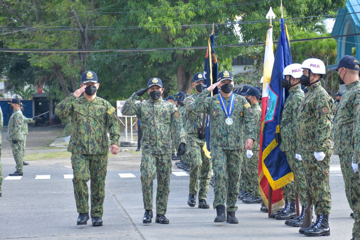 PIA - PNP chief visits PRO6