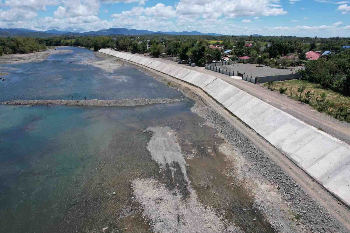 Pia Dpwh Completes Flood Control Structure In Gen Tinio