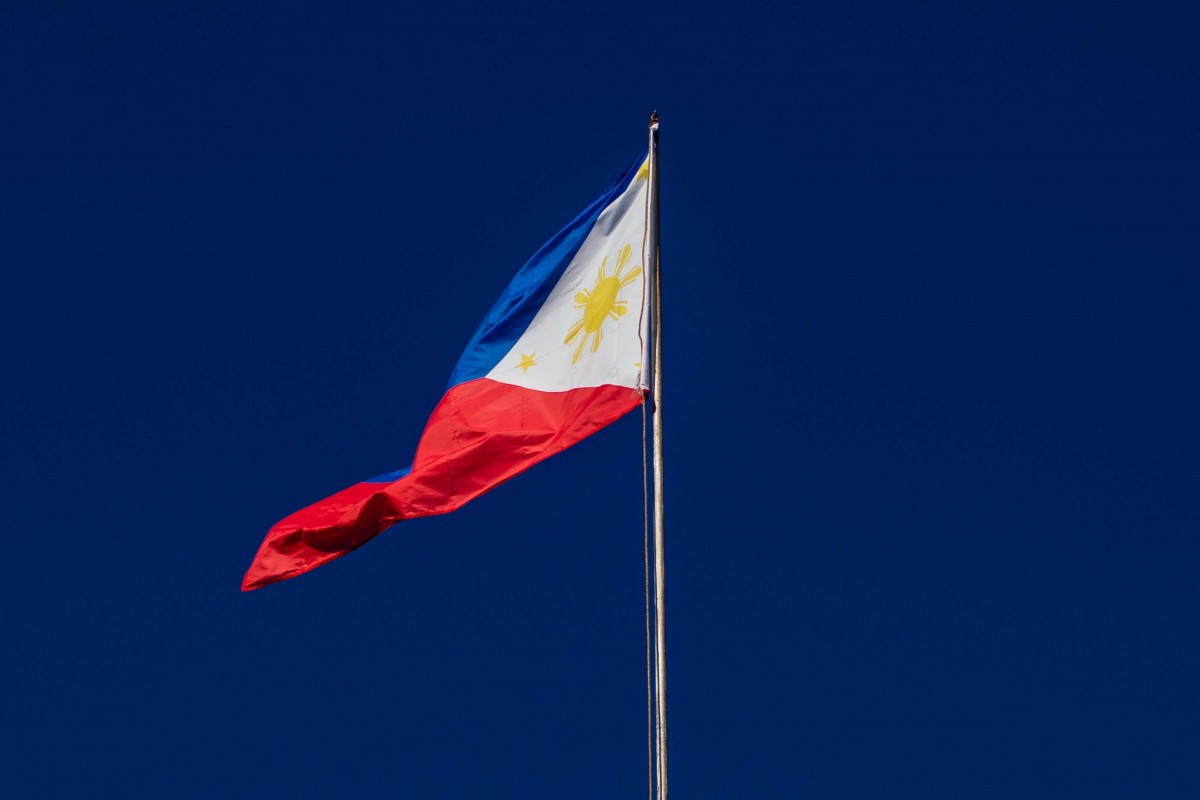 PIA - CSC urges civil servants to respect the PH flag as National Flag ...