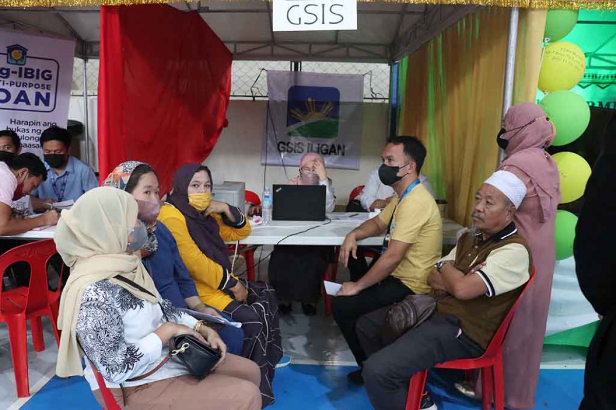 PIA - PLGU Lanao del Sur opens government services caravan