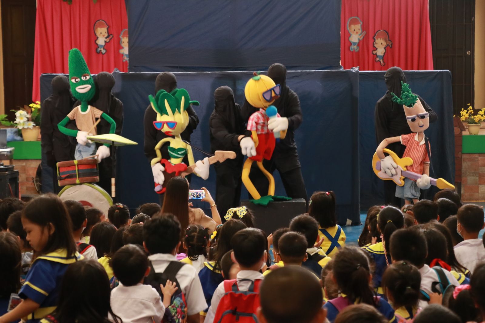 PIA Puppet Theater performs for Children’s Month