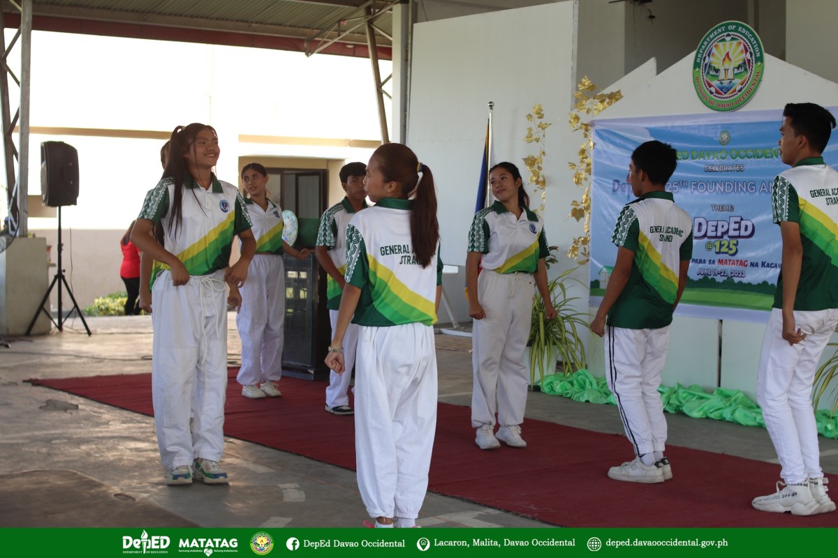 PIA - DavOcc schools division celebrates 125th DepEd anniversary