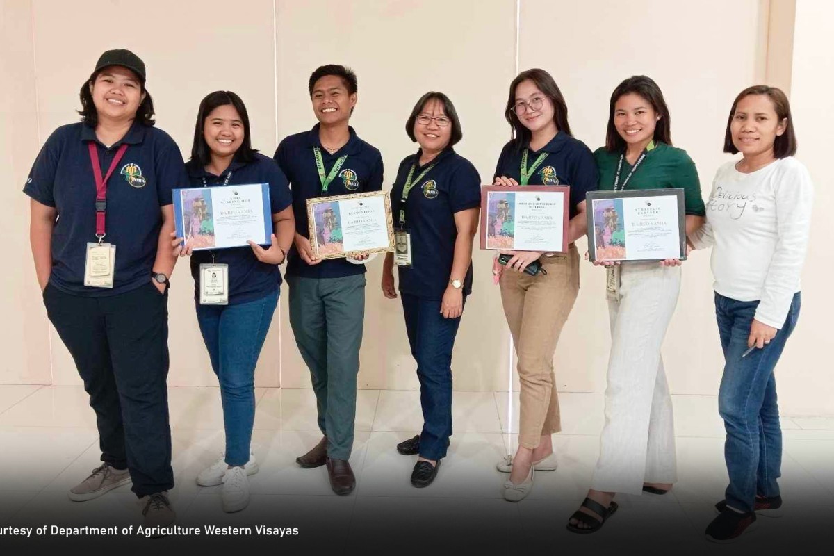 PIA - DA 6 gets awards for climate-smart agri projects